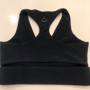 Beyond Yoga Intimates & Sleepwear - Beyond Yoga Navy Blue Sports Bra Unworn Beyond Yoga Intimates & Sleepwear - Beyond Yoga Navy Blue Sports Bra Unworn